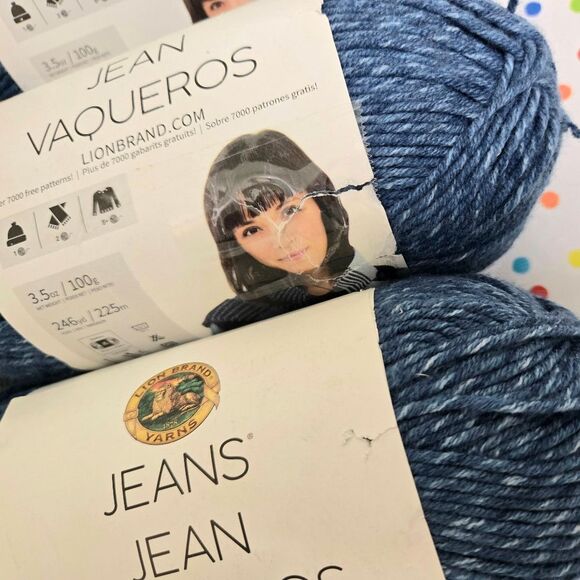 4 SKEINS LION BRAND YARNS JEANS YARN STONEWASH 3.5 OZ EA - Picture 2 of 12